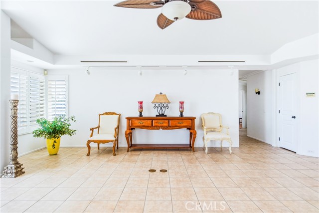 Detail Gallery Image 10 of 45 For 5453 Wallaby St, Yucca Valley,  CA 92284 - 3 Beds | 4 Baths