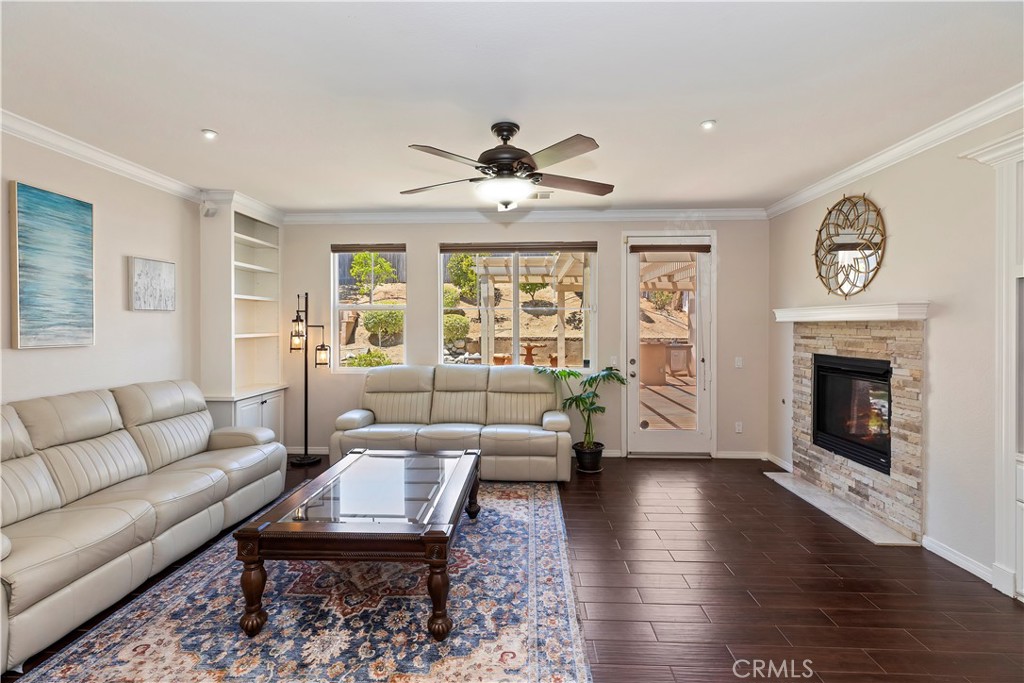 MLS #OC25133999 img 11