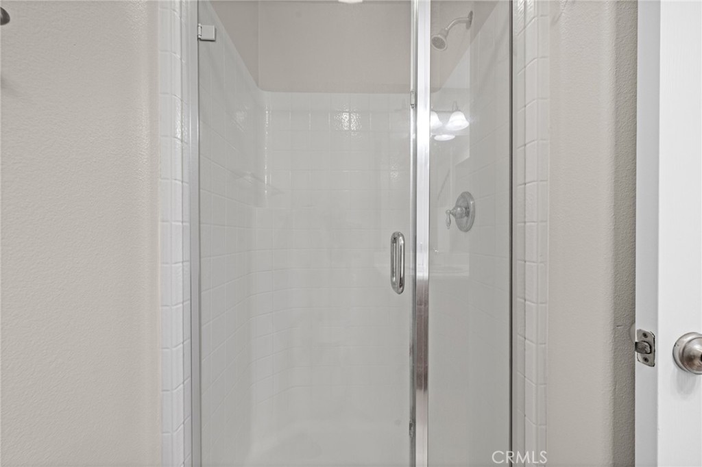 https://media.crmls.org/medias/c3f22c9b-fcf2-4937-aa7b-cb188c8a91c3.jpg?preset=X-Large