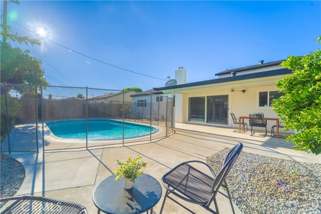 Detail Gallery Image 36 of 57 For 6526 Corinne Cir, Buena Park,  CA 90620 - 5 Beds | 2/1 Baths