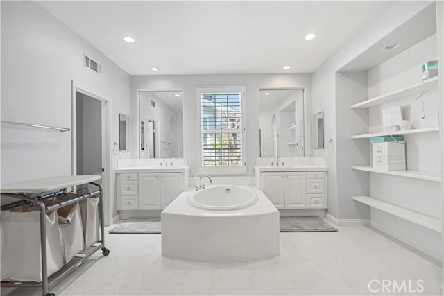25 Winfield Drive, Ladera Ranch CA: https://media.crmls.org/medias/c3f380ec-c00b-4f8a-b5aa-53c9092d207e.jpg