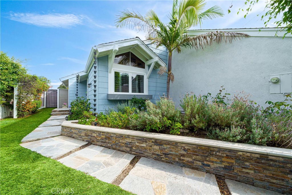 MLS #OC25233246 image #29