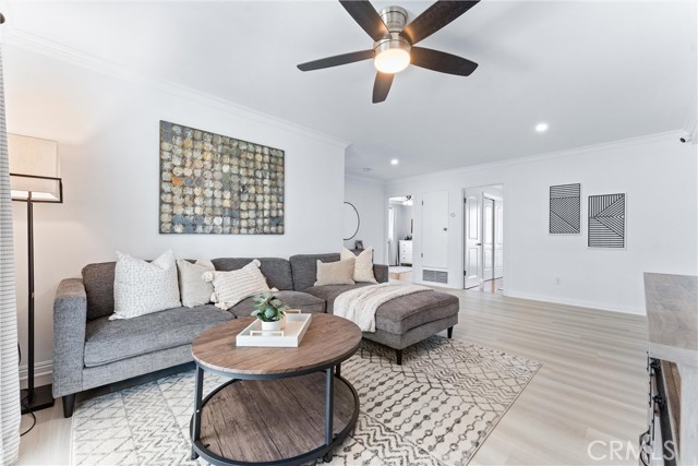 Detail Gallery Image 14 of 39 For 200 Friar Pl, Fullerton,  CA 92835 - 4 Beds | 3 Baths