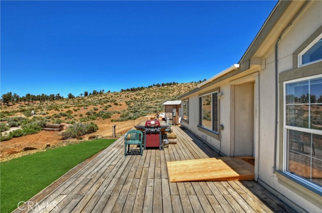 Detail Gallery Image 10 of 49 For 46139 Rustic Canyon Rd, Big Bear City,  CA 92314 - 3 Beds | 2 Baths