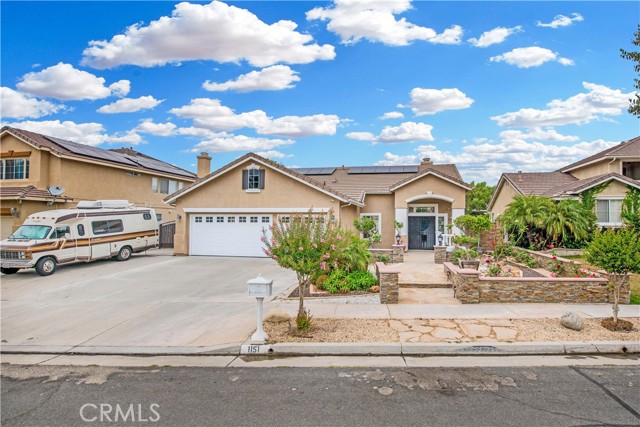1151 Paseo Tasco Circle, Corona CA: https://media.crmls.org/medias/c3f6d107-ad6b-4be9-8ba2-ac93d2955d22.jpg