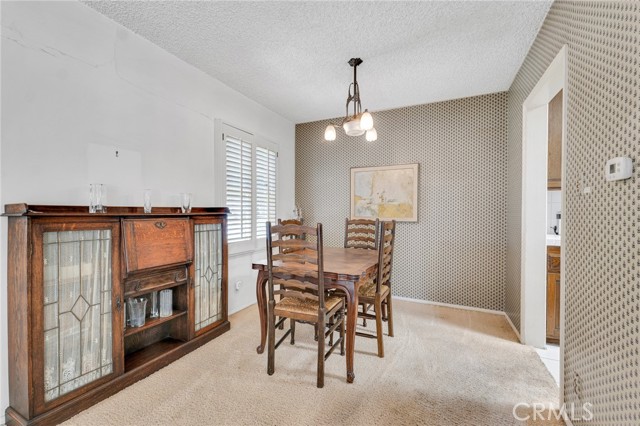 Detail Gallery Image 11 of 25 For 18313 Bessemer St, Tarzana,  CA 91335 - 3 Beds | 1 Baths