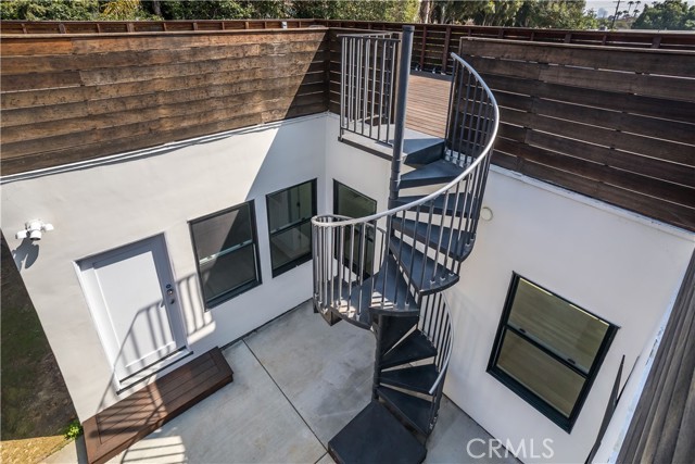 Detail Gallery Image 39 of 47 For 5228 De Longpre Ave, Los Angeles,  CA 90027 - 2 Beds | 2 Baths