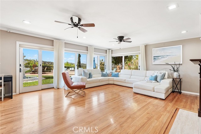 5005 Delita Place, Woodland Hills CA: https://media.crmls.org/medias/c3f79223-45e7-4f89-8bfd-1c40708abd9e.jpg