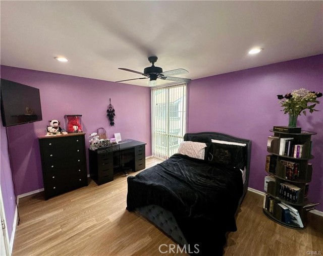 Detail Gallery Image 8 of 11 For 8601 International Ave #271,  Canoga Park,  CA 91304 - 3 Beds | 2 Baths