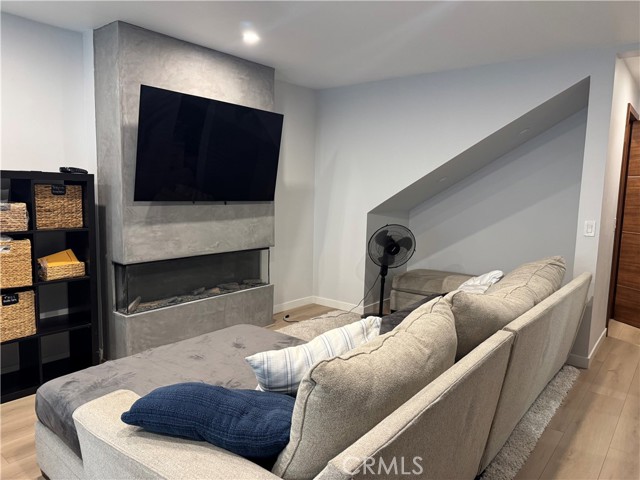 Detail Gallery Image 5 of 6 For 600 Ocean #B,  Seal Beach,  CA 90740 - 1 Beds | 1 Baths