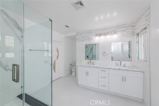 1841 Skyline Way, Fullerton CA: https://media.crmls.org/medias/c3f80dfc-b46a-403e-97df-cbcca0260d28.jpg
