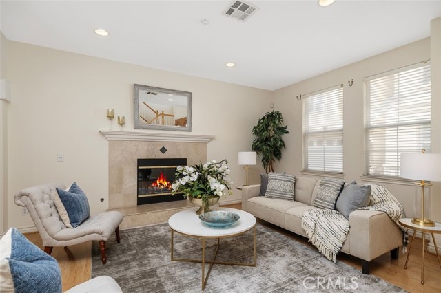 Detail Gallery Image 6 of 47 For 137 Genoa St #B,  Arcadia,  CA 91006 - 3 Beds | 2/1 Baths