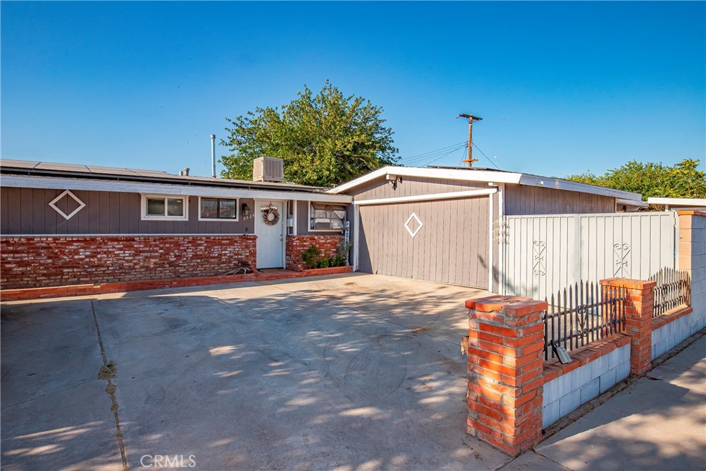 3305 E Avenue Q6