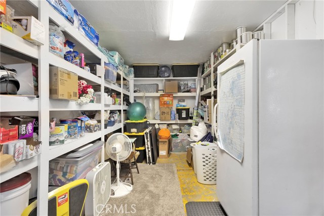 19445 Yanan Road, Apple Valley CA: https://media.crmls.org/medias/c3f9fb0f-3840-47b5-afe3-c8addf5023d4.jpg