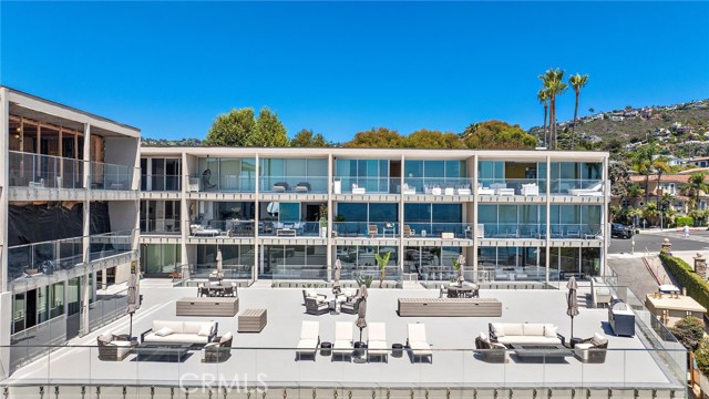 1585 S Coast, Laguna Beach CA: https://media.crmls.org/medias/c3fa6898-6063-4ef0-877f-13fbb1cff0d9.jpg