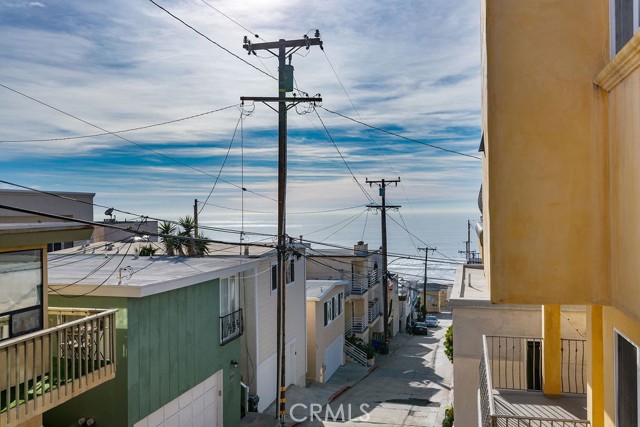 Detail Gallery Image 23 of 42 For 223 Seaview St, Manhattan Beach,  CA 90266 - 3 Beds | 3/1 Baths