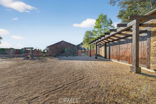 Detail Gallery Image 16 of 64 For 11159 Mcvine, Sunland,  CA 91040 - 4 Beds | 4 Baths