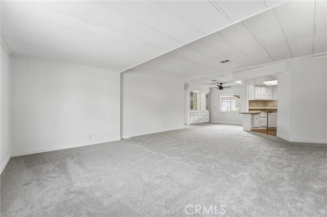 Detail Gallery Image 3 of 21 For 4901 Green River Rd #140,  Corona,  CA 92878 - 3 Beds | 2 Baths