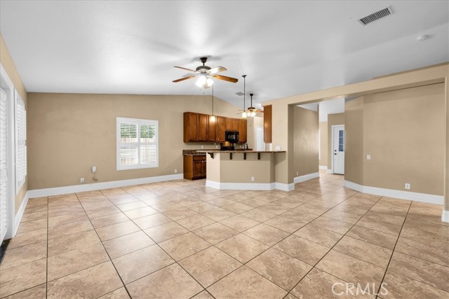 Detail Gallery Image 6 of 41 For 7566 Fox Trl, Yucca Valley,  CA 92284 - 3 Beds | 2 Baths