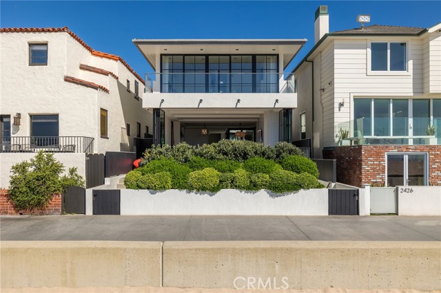 2428 The Strand, Hermosa Beach CA: https://media.crmls.org/medias/c3fe5e29-2b00-4dd7-9654-5617eedeaf0f.jpg