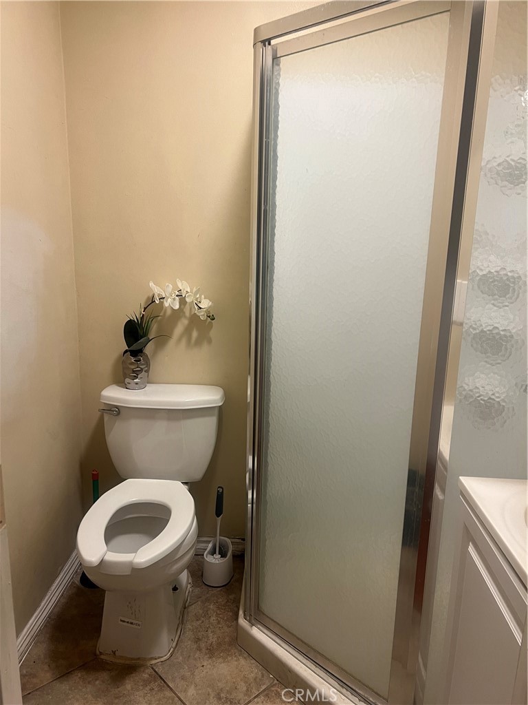 https://media.crmls.org/medias/c3ff87a5-fcfb-4e27-8ed5-f94ce6197d84.jpg?preset=X-Large