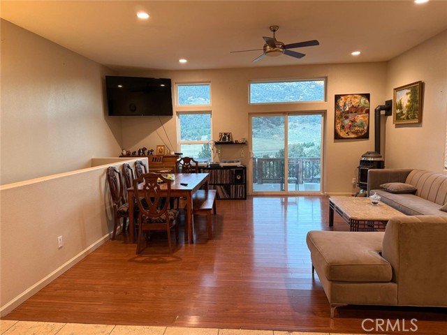Detail Gallery Image 12 of 14 For 1324 Pinetree Dr, Frazier Park,  CA 93225 - 3 Beds | 2/1 Baths