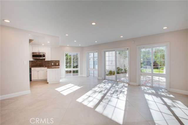 Detail Gallery Image 18 of 39 For 3667 Sawtelle Bld, Los Angeles,  CA 90066 - 5 Beds | 3/1 Baths