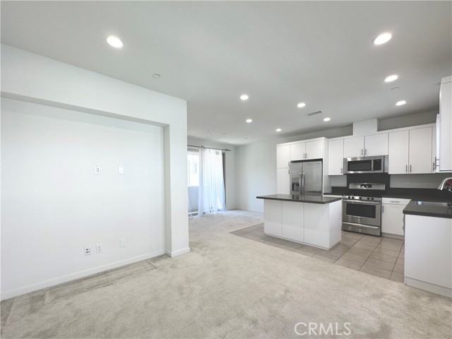 129 Briarberry, Irvine CA: https://media.crmls.org/medias/c401d618-63d9-4928-8f6f-aae5d0077007.jpg