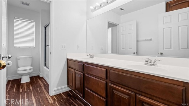 Image 47 of 65 For 13726 Kiwi Avenue