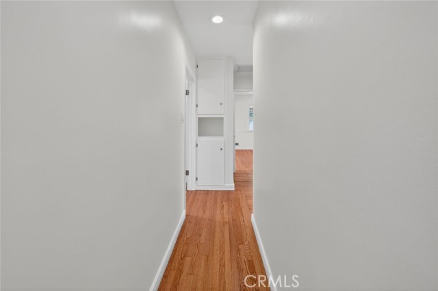 Detail Gallery Image 24 of 29 For 1641 N Catalina, Burbank,  CA 91505 - 3 Beds | 2 Baths