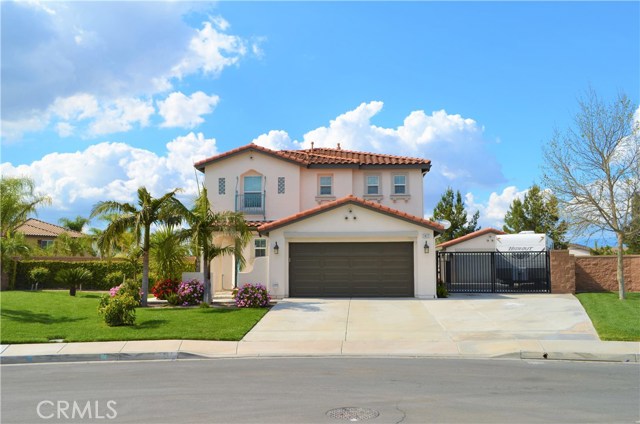 7417 Larsen Bay St, Eastvale, CA 92880