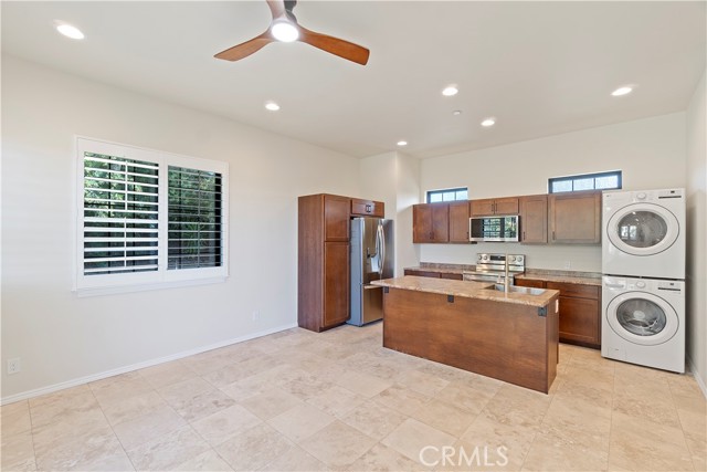 Detail Gallery Image 7 of 21 For 37420 Leta, Calimesa,  CA 92320 - 2 Beds | 2 Baths