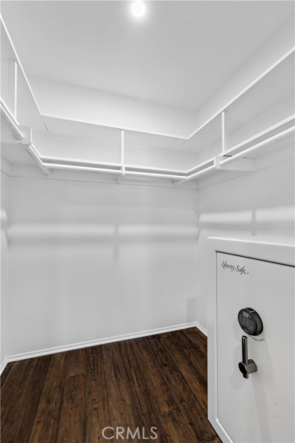 Image 17 of 28 For 9230 Whitney Way