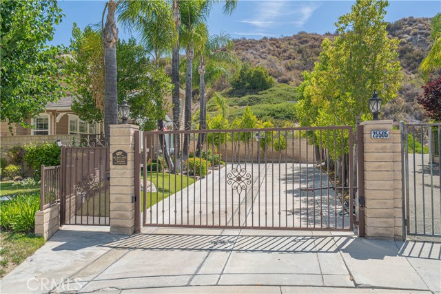 25505 Brighton Place, Stevenson Ranch CA: https://media.crmls.org/medias/c40518f0-c002-40aa-b4f1-2ff1caad6313.jpg