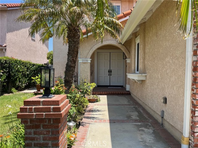 12170 Crystal Ridge Way, Porter Ranch CA: https://media.crmls.org/medias/c40589d5-7d31-4c6e-870a-7144d4a7ae90.jpg