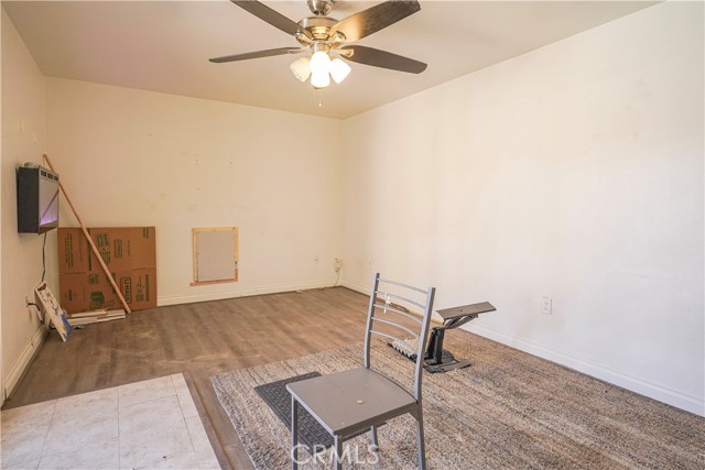 14415 Erie, Apple Valley CA: https://media.crmls.org/medias/c405be81-90fd-4936-bbbf-b30c7998747f.jpg