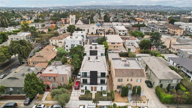 4512 St Elmo Drive, Los Angeles CA: https://media.crmls.org/medias/c407f0fe-6b20-4165-92a4-cb25bdd6a1c5.jpg