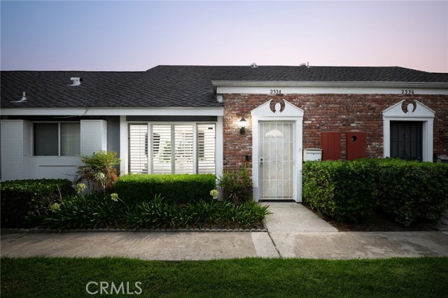 2334 Richmond Way, Costa Mesa CA: https://media.crmls.org/medias/c4081f33-34dd-4e08-b429-e4a8cc97df4a.jpg