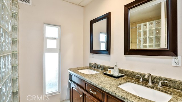 Detail Gallery Image 39 of 42 For 10770 W Katella Ave #14,  Anaheim,  CA 92804 - 2 Beds | 2 Baths