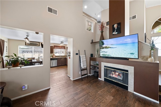 Detail Gallery Image 9 of 36 For 901 Primrose Lane, Corona,  CA 92878 - 3 Beds | 2/1 Baths