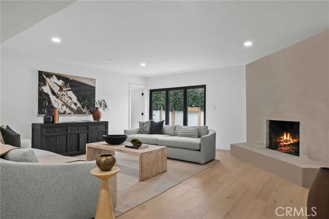 2416 Palm Avenue, Manhattan Beach CA: https://media.crmls.org/medias/c4099908-b359-4d7f-82fe-5f2ae7416700.jpg