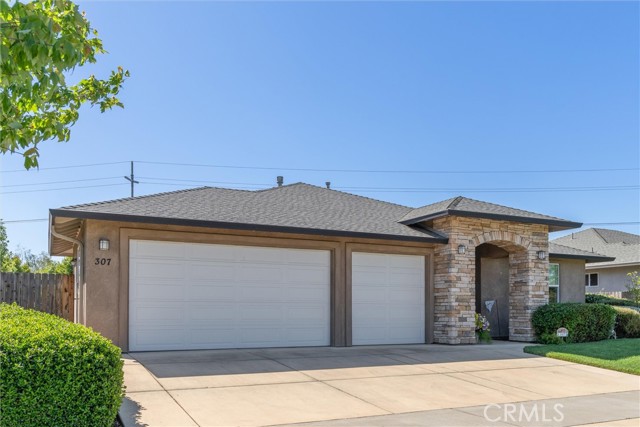 Detail Gallery Image 3 of 42 For 307 Gooselake Cir, Chico,  CA 95973 - 3 Beds | 2 Baths