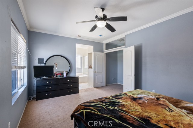 945 Newport Drive, San Jacinto CA: https://media.crmls.org/medias/c40b7cfa-c0c8-4ed2-8313-7a58fc07db5f.jpg