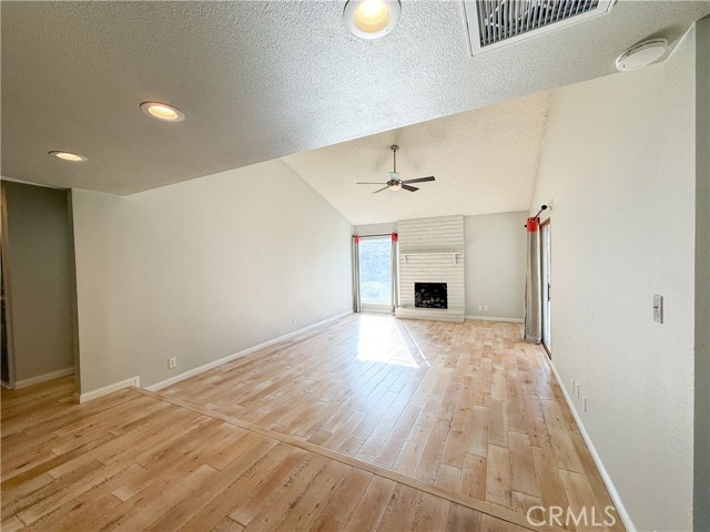 Detail Gallery Image 3 of 16 For 2933 Crestwood Ct, Merced,  CA 95348 - 3 Beds | 2 Baths