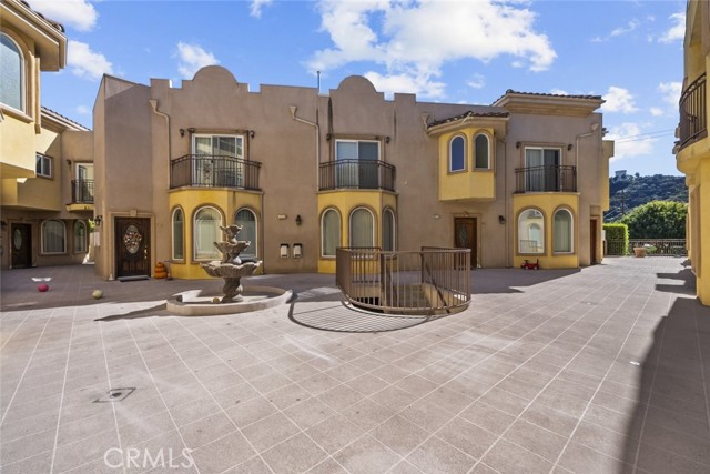 Detail Gallery Image 13 of 46 For 6939 Greeley St #101,  Tujunga,  CA 91042 - 3 Beds | 2 Baths