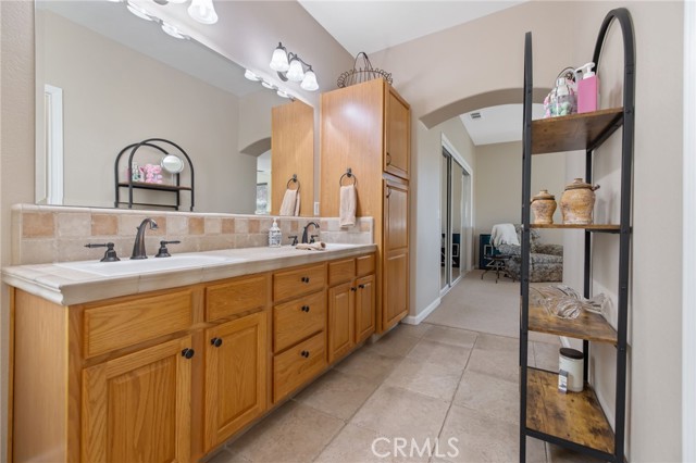 Detail Gallery Image 41 of 75 For 6030 W Country Ct, Visalia,  CA 93277 - 4 Beds | 2/1 Baths