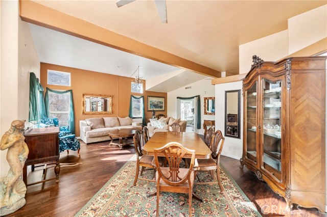 2311 Rose Road, Fallbrook CA: https://media.crmls.org/medias/c40ddb6c-7a11-49fe-8ce9-1297f7ffae31.jpg