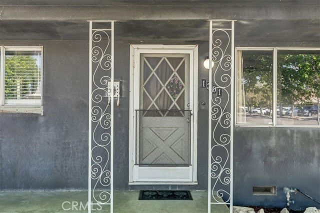Detail Gallery Image 11 of 44 For 1301 N Alta Way, Hanford,  CA 93230 - 3 Beds | 2 Baths