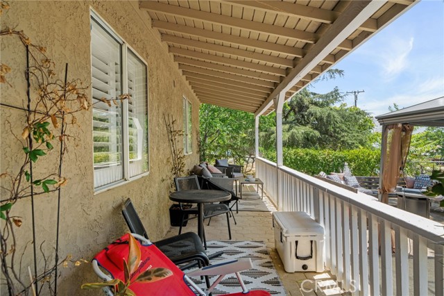 Detail Gallery Image 4 of 44 For 957 E George St, Banning,  CA 92220 - 4 Beds | 3 Baths