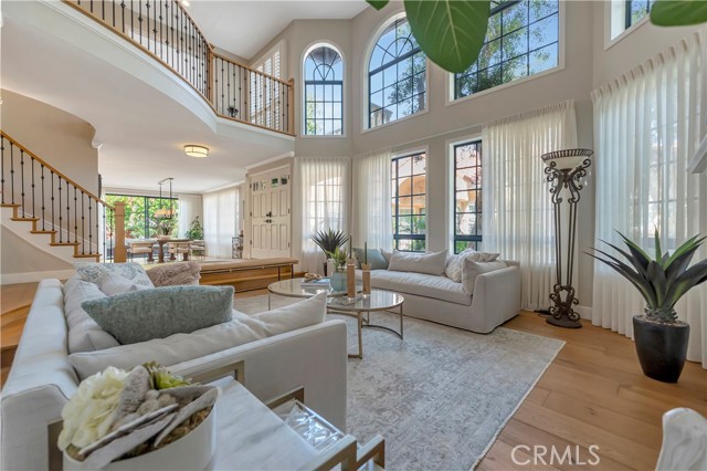 Detail Gallery Image 12 of 58 For 6095 Greenbrier Dr, Huntington Beach,  CA 92648 - 3 Beds | 2/1 Baths